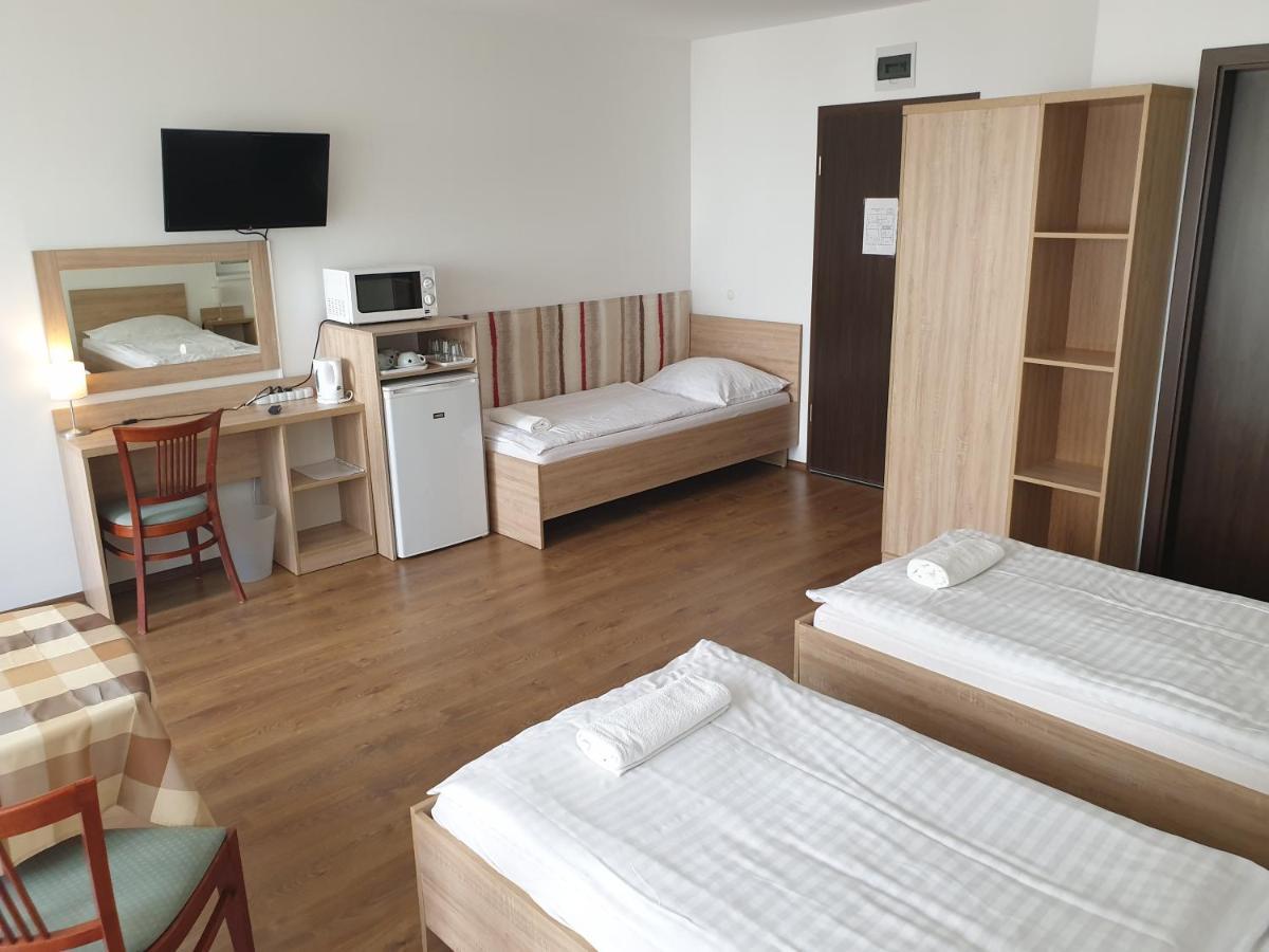 Adam Apartmanhaz Siófok Værelse billede