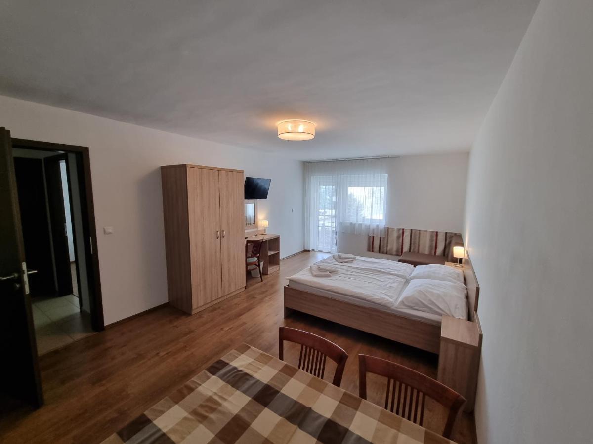 Adam Apartmanhaz Siófok Eksteriør billede