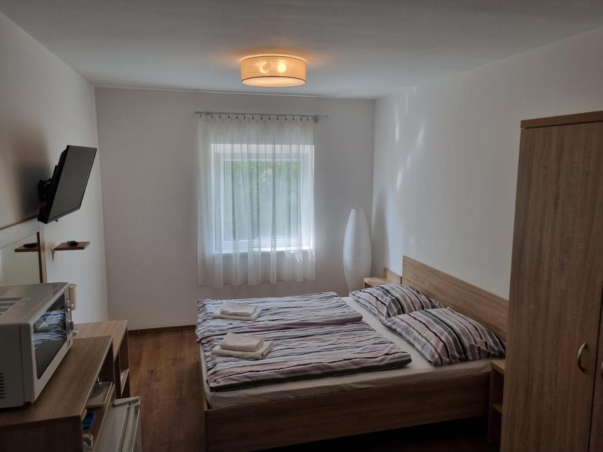 Adam Apartmanhaz Siófok Eksteriør billede