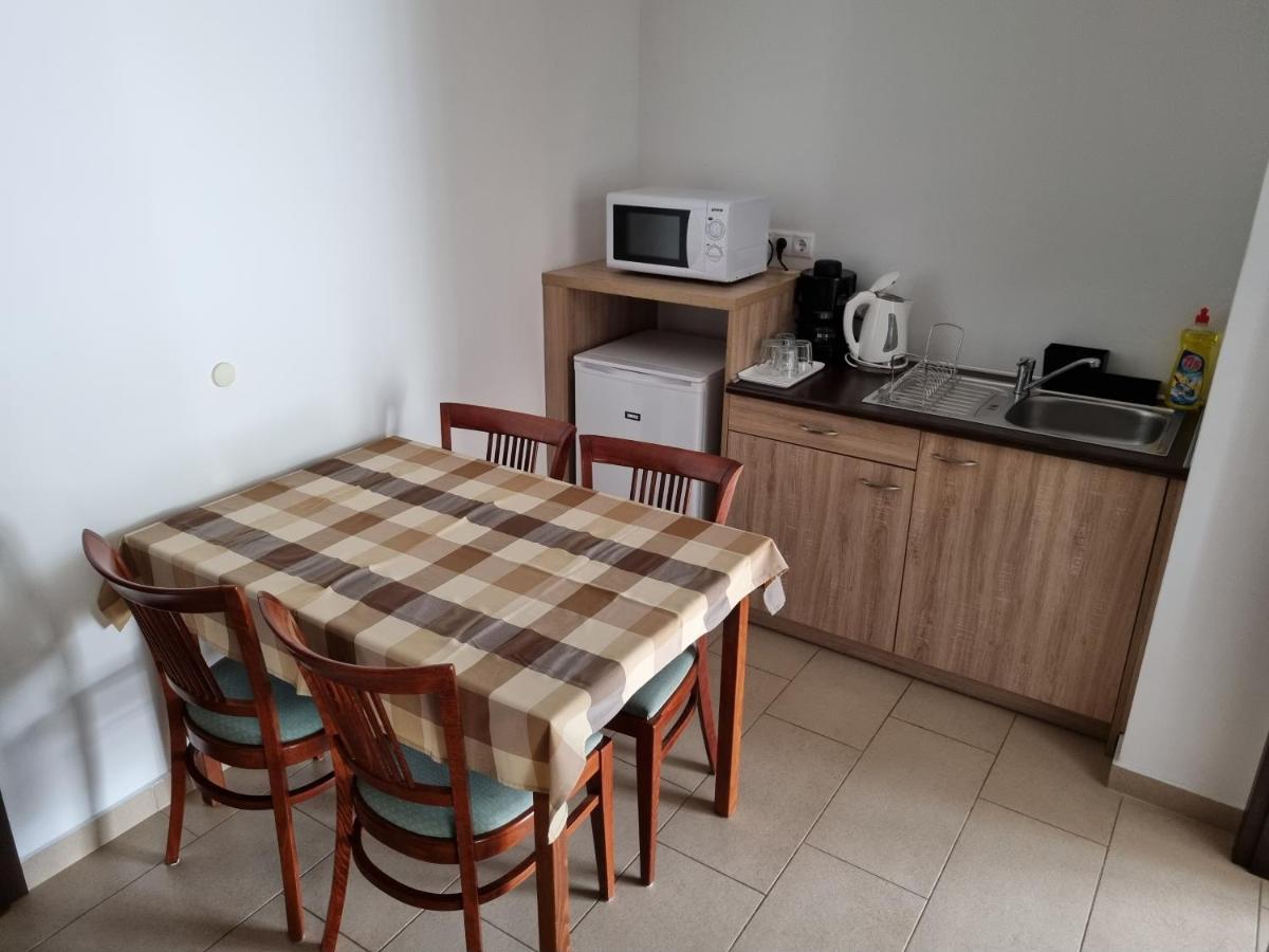 Adam Apartmanhaz Siófok Eksteriør billede