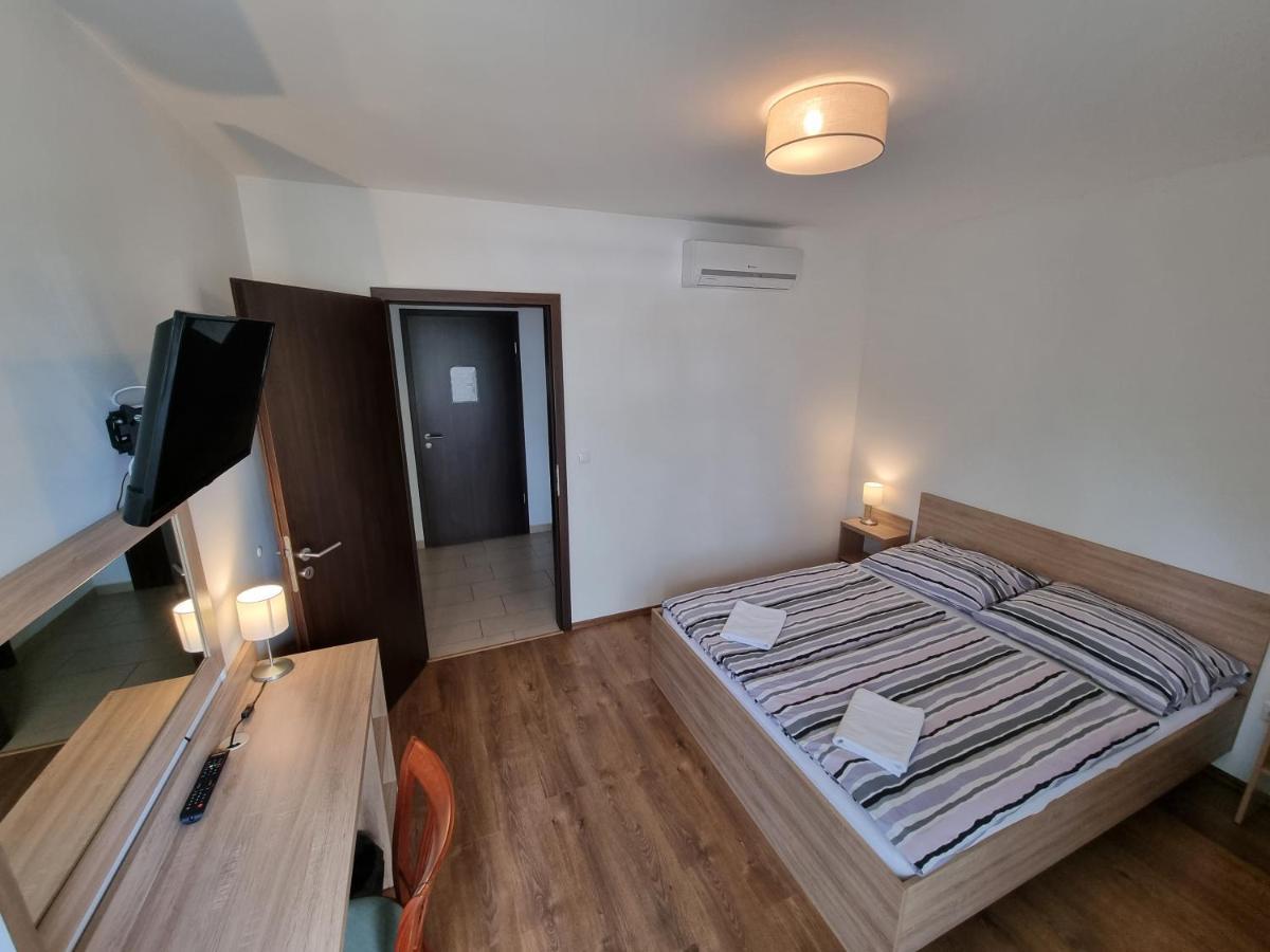 Adam Apartmanhaz Siófok Eksteriør billede