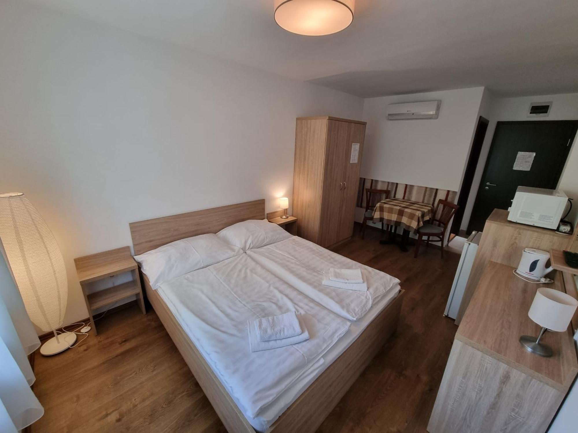 Adam Apartmanhaz Siófok Værelse billede