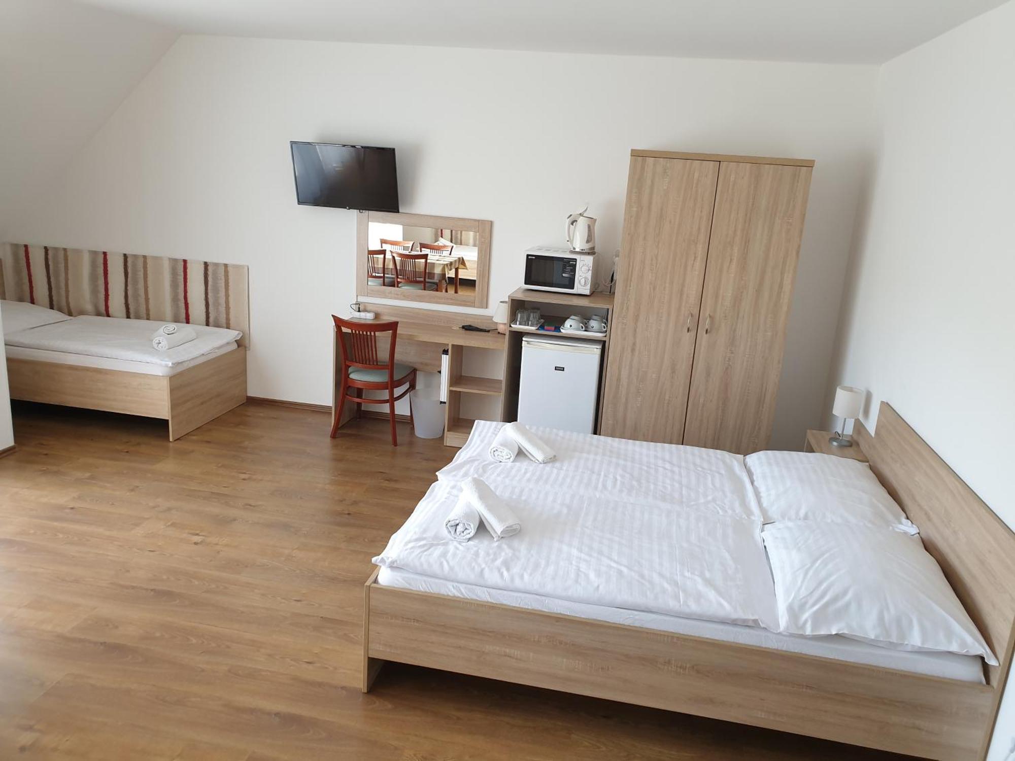 Adam Apartmanhaz Siófok Værelse billede