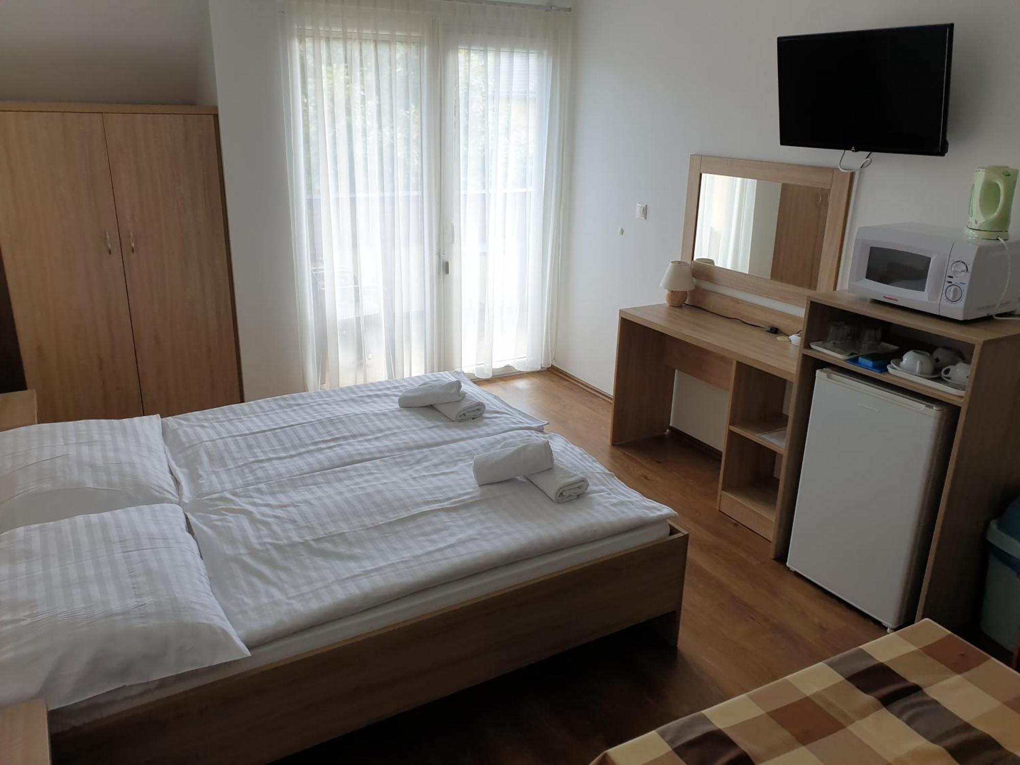 Adam Apartmanhaz Siófok Værelse billede